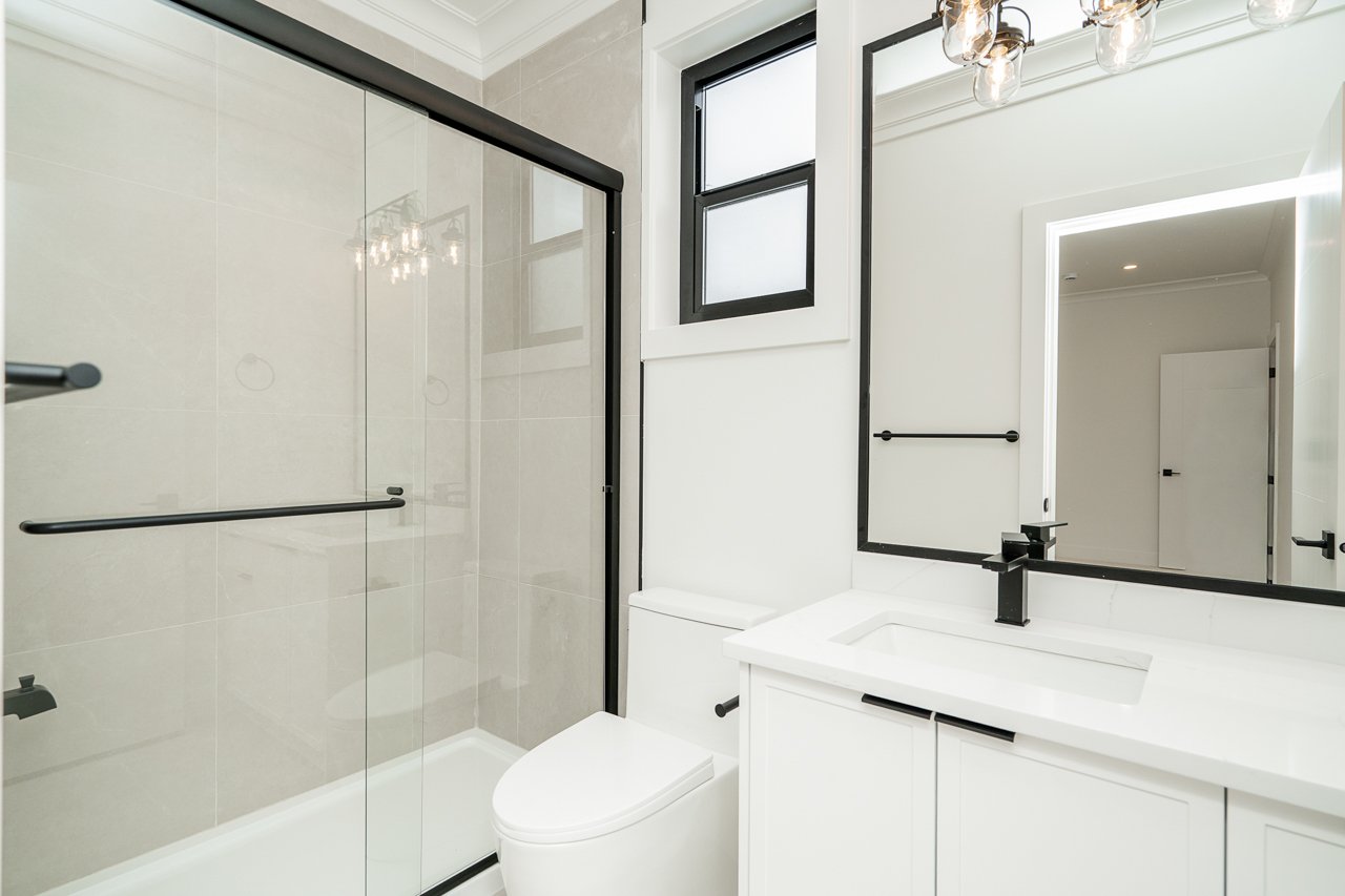 19730 33A Avenue Langley-27