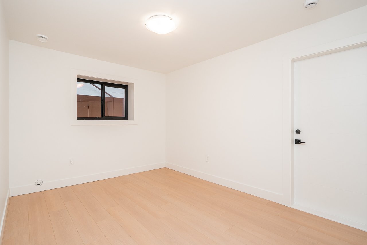 19730 33A Avenue Langley-38