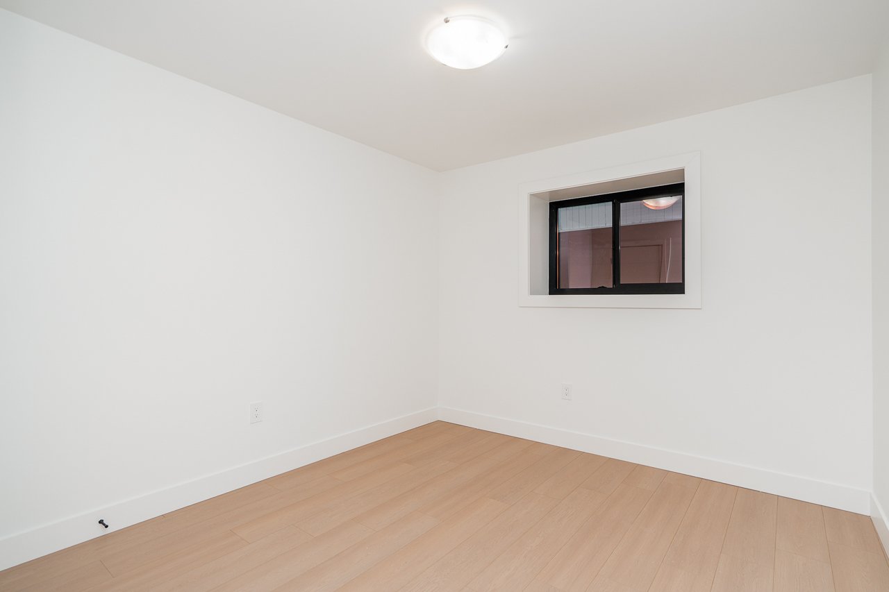 19730 33A Avenue Langley-41