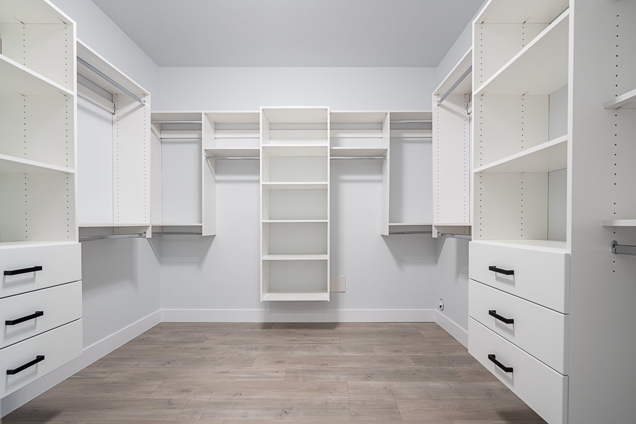 20126 27A Avenue Langley-25