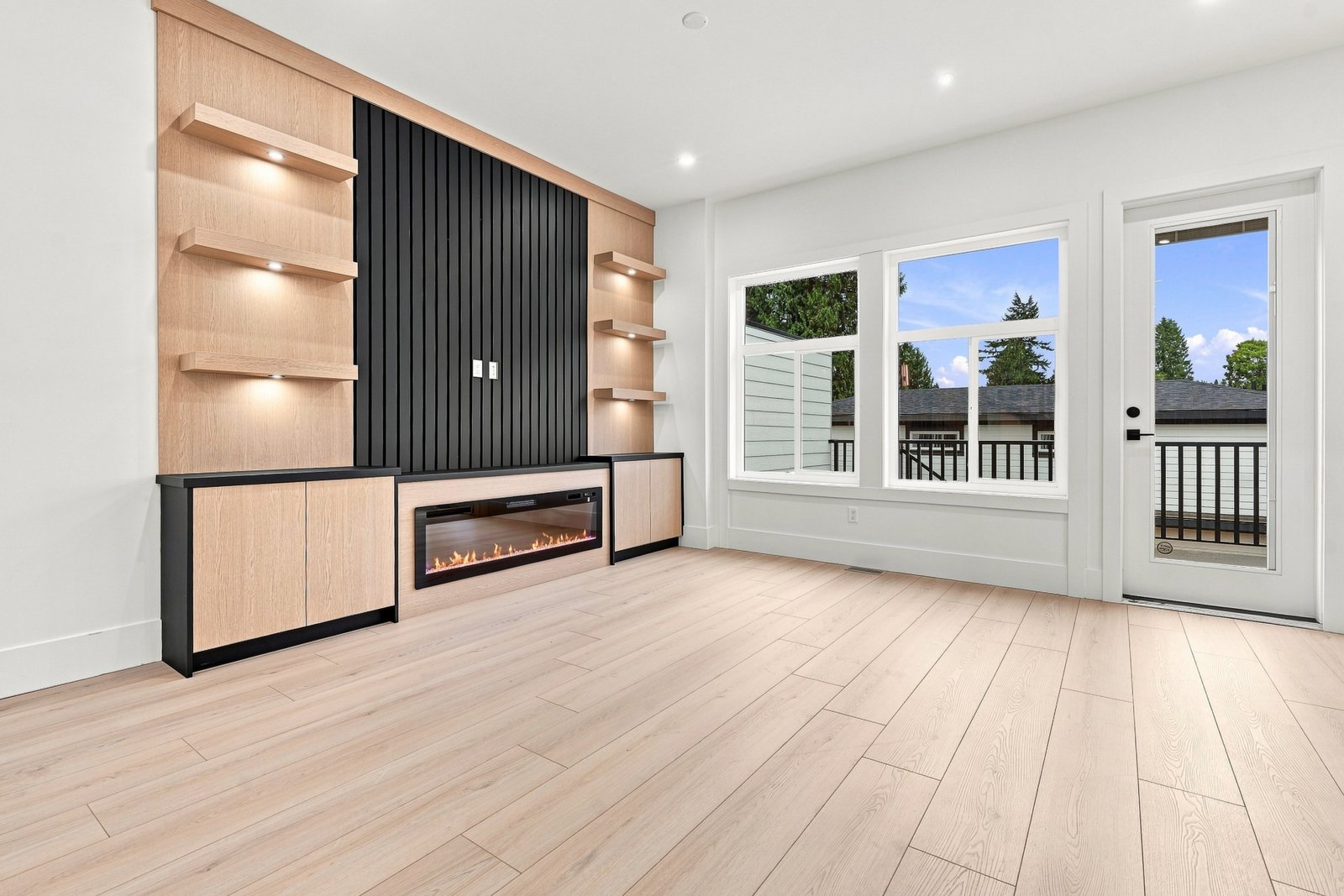 07-14275 Melrose Dr Surrey