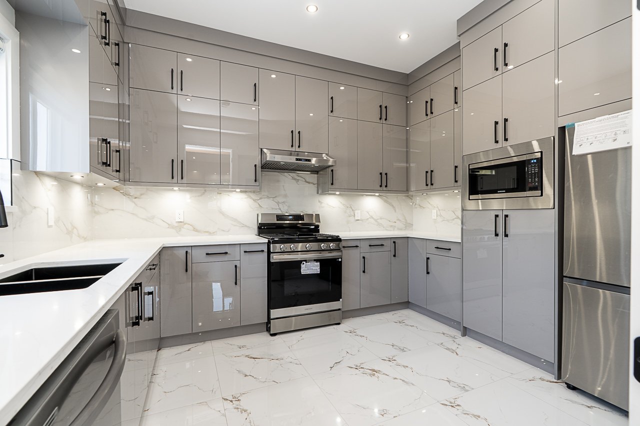 13979 113 Avenue Surrey-14