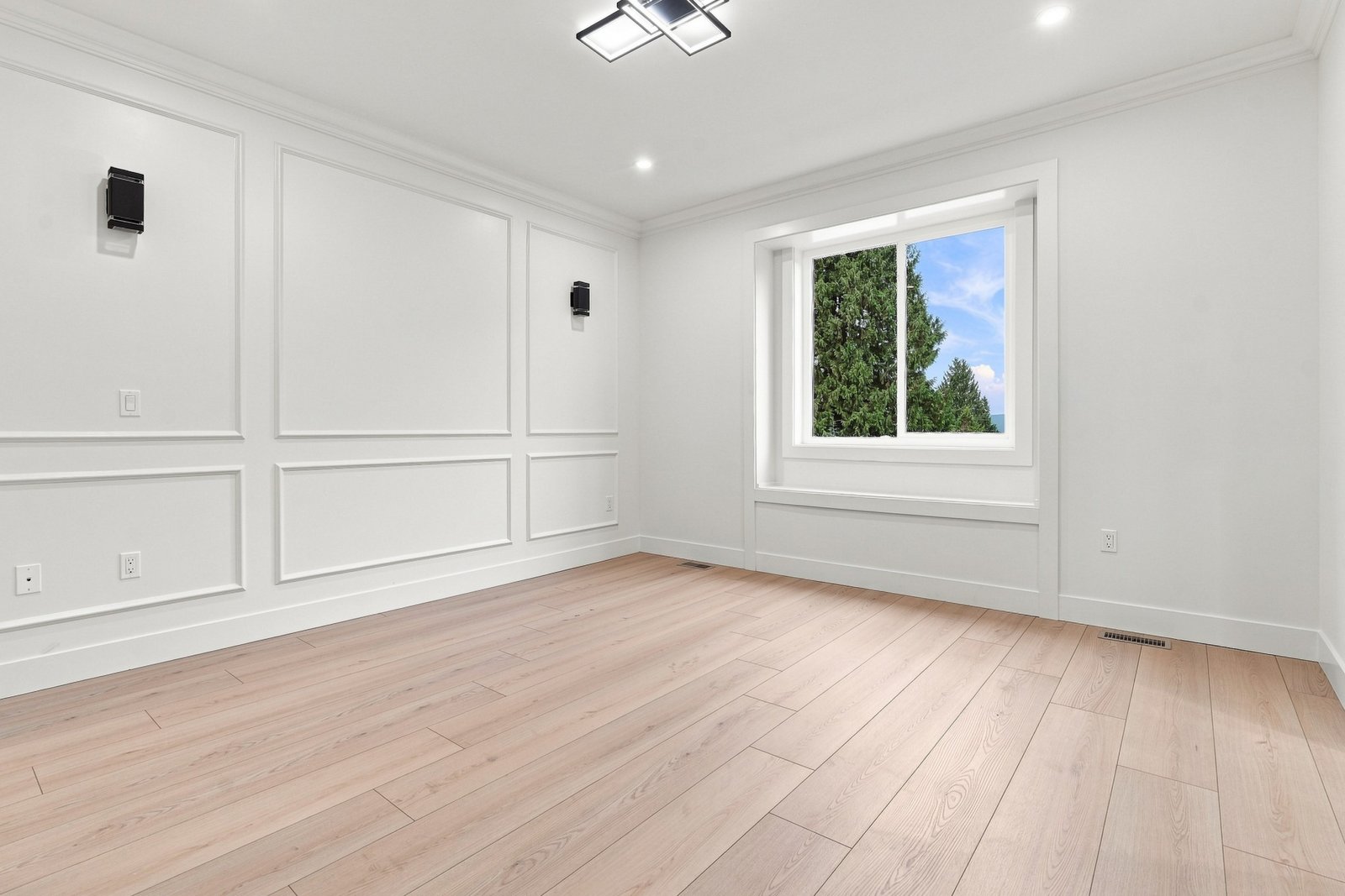 15-14275 Melrose Dr Surrey